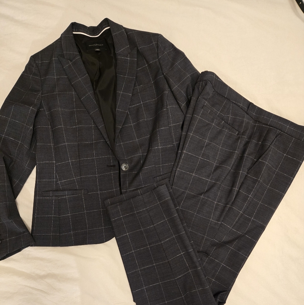 Banana Republic Blazer and Trouser Set